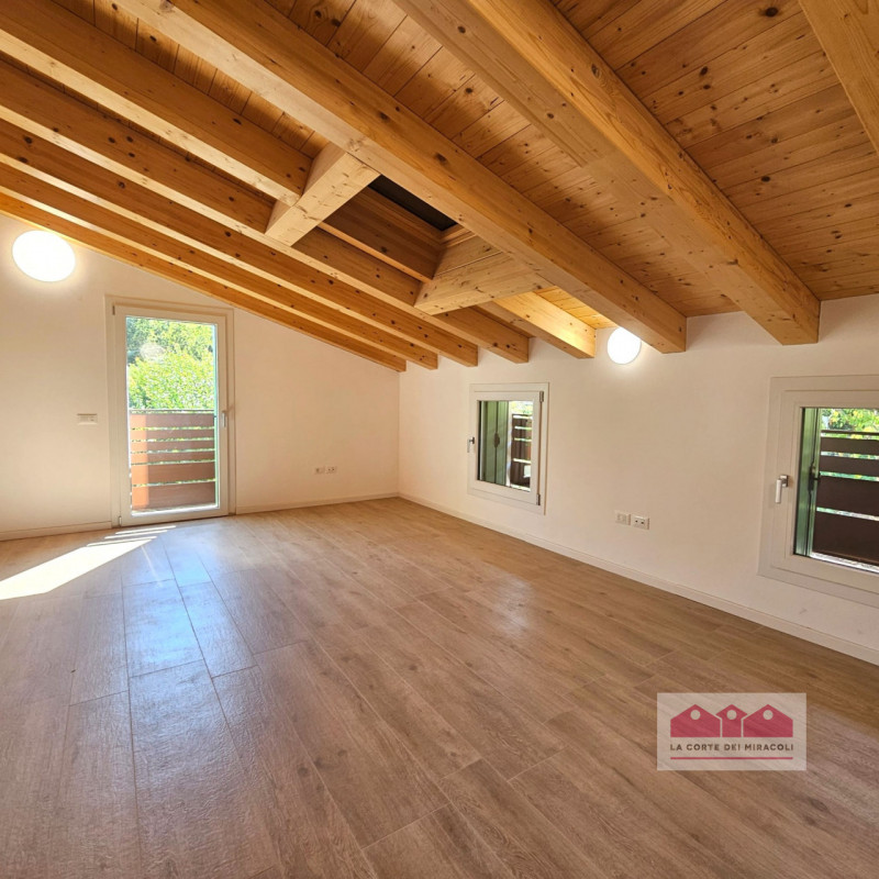 LUMIGNANO: IN PRIMA COLLINA, NUOVA BELLISSIMA CASA SINGOLA IN FASE DI FINITURA FINALE, DISPONIBIL...