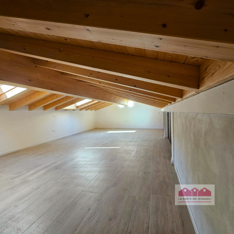 LUMIGNANO: IN PRIMA COLLINA, NUOVA BELLISSIMA CASA SINGOLA IN FASE DI FINITURA FINALE, DISPONIBIL...