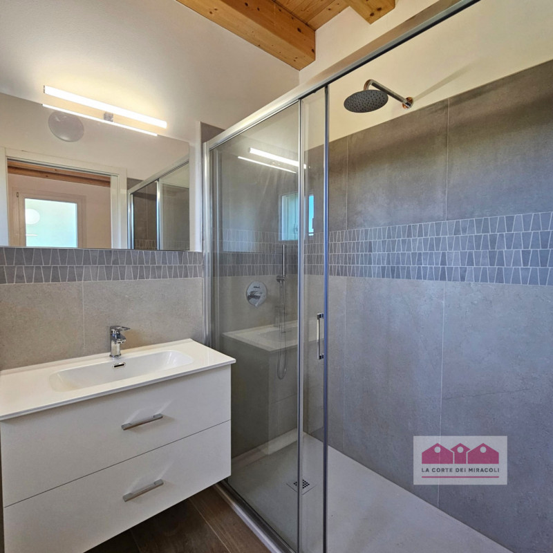 LUMIGNANO: IN PRIMA COLLINA, NUOVA BELLISSIMA CASA SINGOLA IN FASE DI FINITURA FINALE, DISPONIBIL...