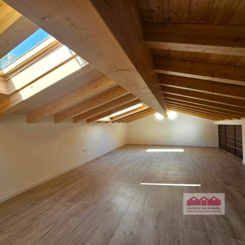 LUMIGNANO: IN PRIMA COLLINA, NUOVA BELLISSIMA CASA SINGOLA IN FASE DI FINITURA FINALE, DISPONIBIL...