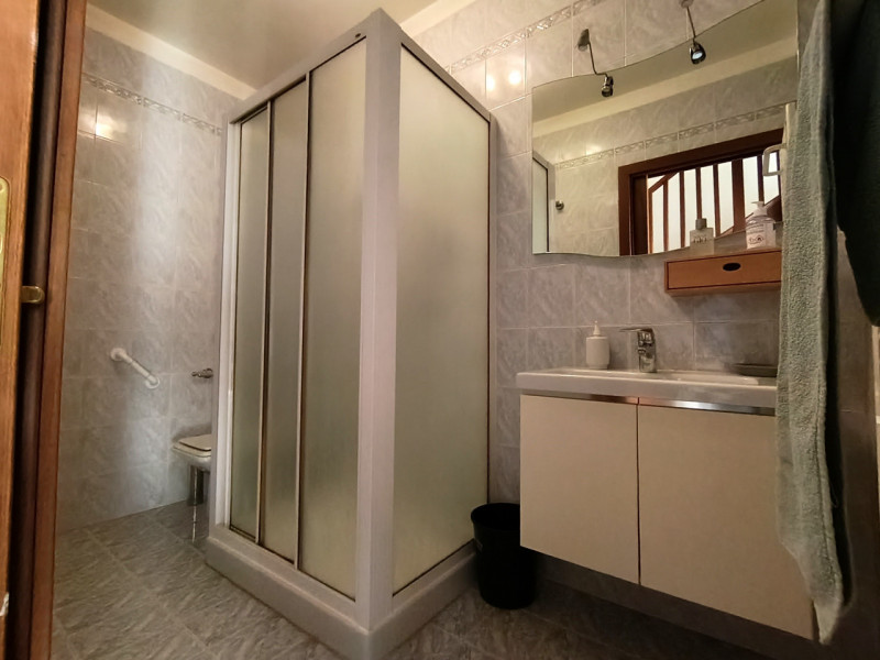 Rif. VIG229
Proponiamo in vendita un elegante appartamento duplex a Peraga di Vigonza.
L’immobile...