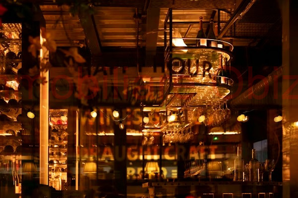 Padova – Sacra Famiglia | Bar storico con cucina e plateatico

In zona Sacra Famiglia, all’intern...