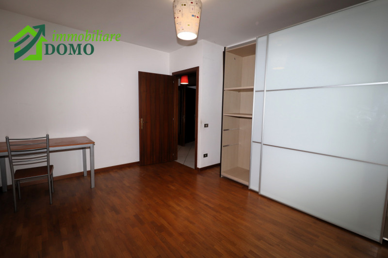 MONTECCHIO PRECALCINO - LEVA': appartamento BICAMERE con garage e posto auto, al primo piano, com...