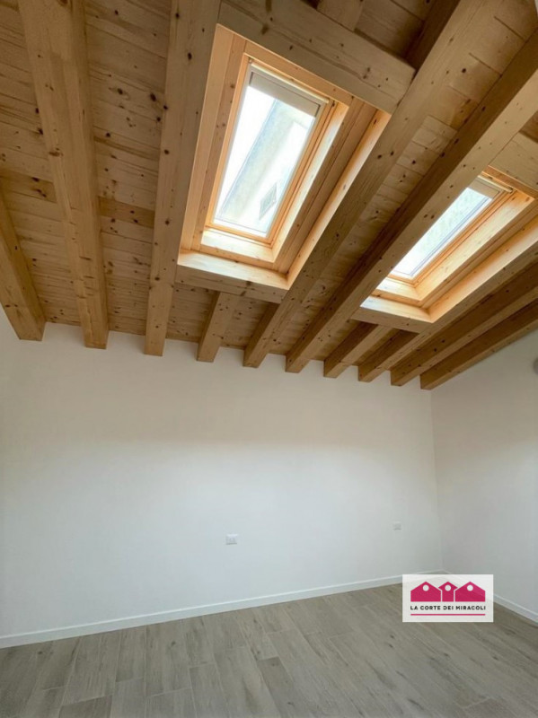 LUMIGNANO LONGARE: NUOVISSIMA CASA SINGOLA CON ZONA GIORNO, 4 CAMERE, 3 BAGNI, GARAGE, CORTILE PR...