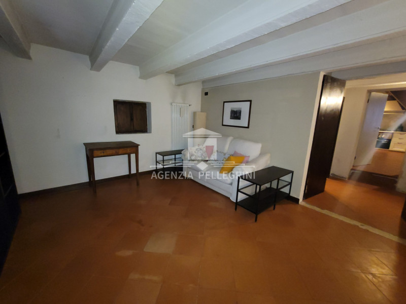 IN AFFITTO A VICENZA proponiamo delizioso appartamento arredato in  una delle zone collinari piu'...