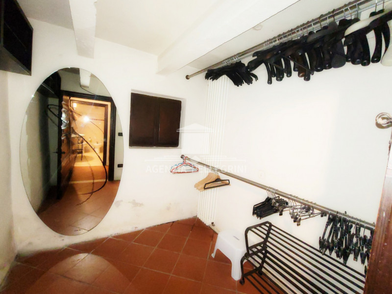 IN AFFITTO A VICENZA proponiamo delizioso appartamento arredato in  una delle zone collinari piu'...