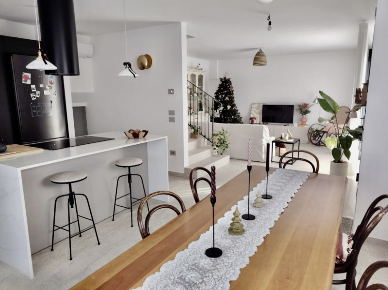 (Per INFO 3316190143) Scopri questa splendida bifamiliare situata nel cuore di Loreggia, un comun...