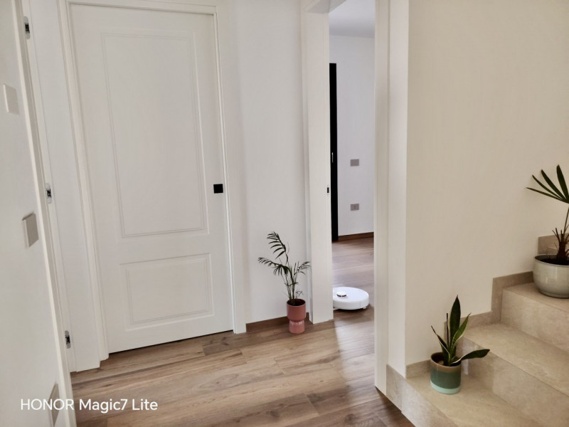 (Per INFO 3316190143) Scopri questa splendida bifamiliare situata nel cuore di Loreggia, un comun...