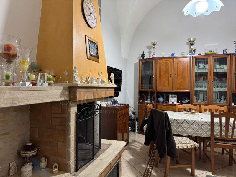 Casa singola a Parabita