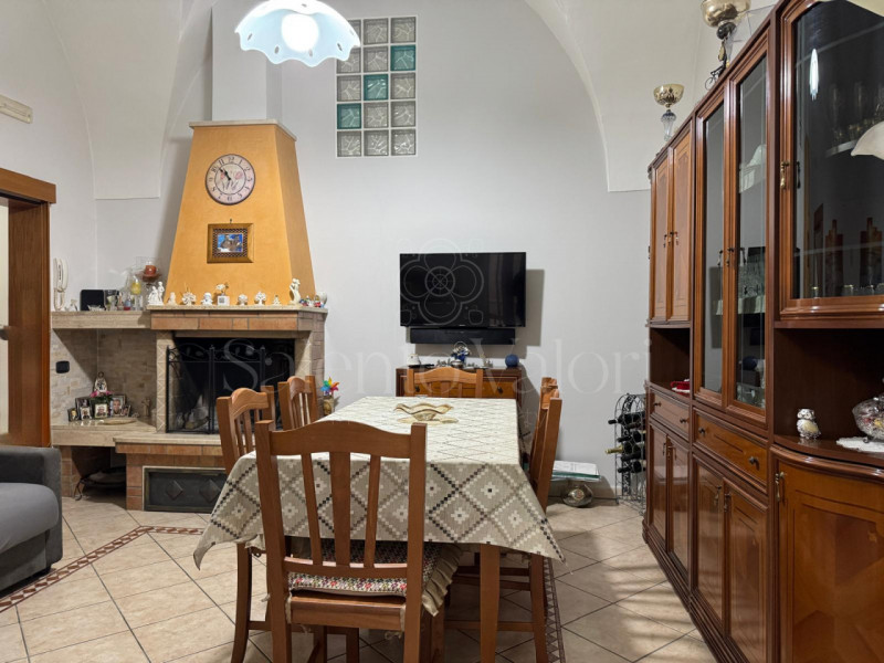 Casa singola a Parabita