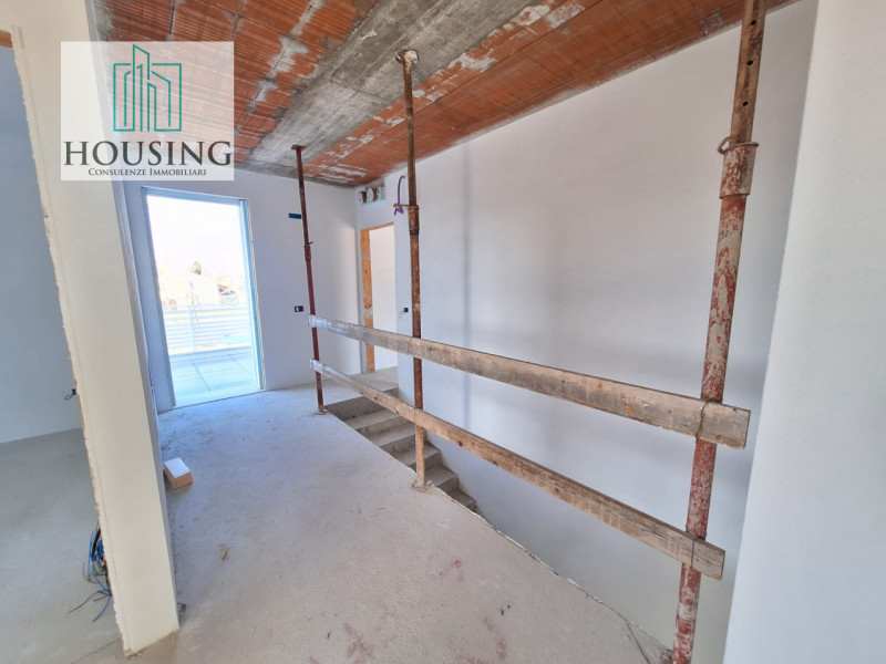 Quartiere San Lorenzo, nel Comune di Abano Terme, vi presentiamo una casa singola terratetto di 1...