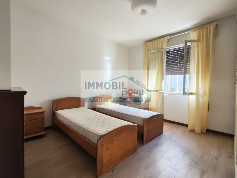 In zona fiera a Padova, su una via laterale di Via Pescarotto, a 900 metri dalla stazione ferrovi...