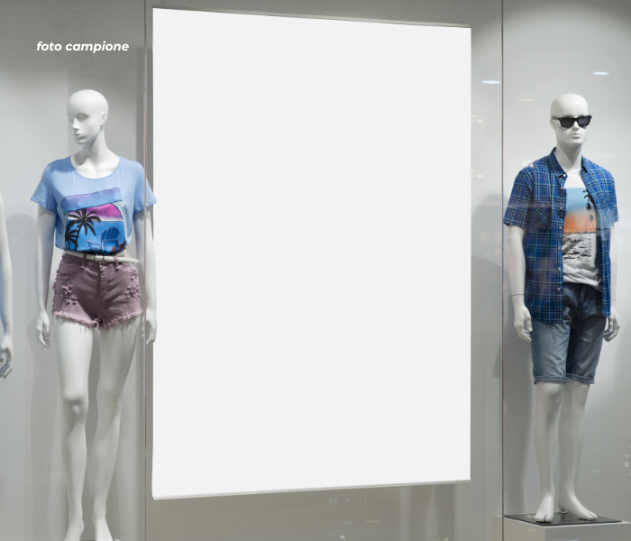 RIF:1FIL -ZANè - PER INFO  - 0444/310220

Negozio di 125mq a Zané molto luminoso dotato di 4 vetr...