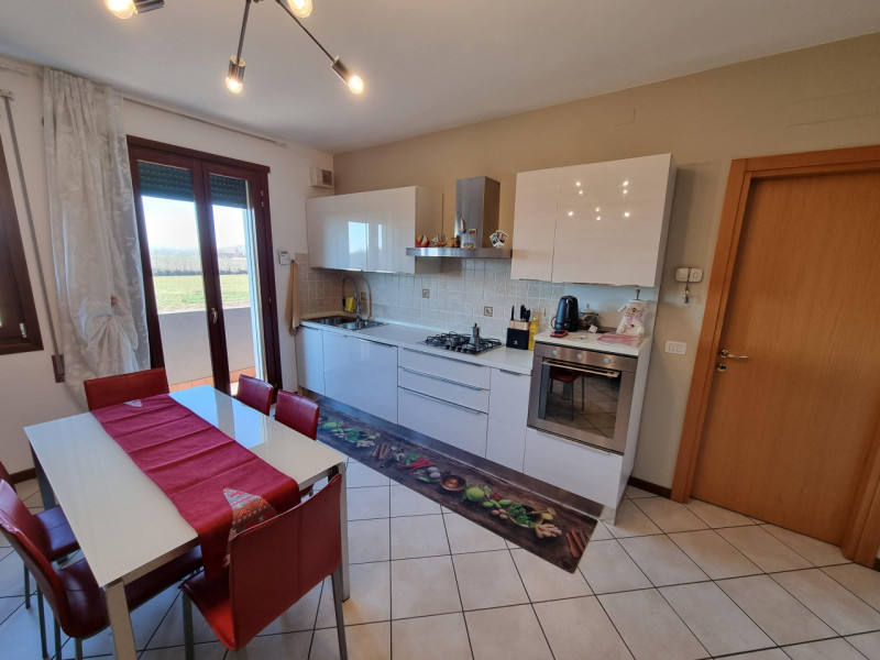 Sossano (VI), Frazione di Colloredo, inserito in piacevole e tranquilla lottizzazione residenzial...