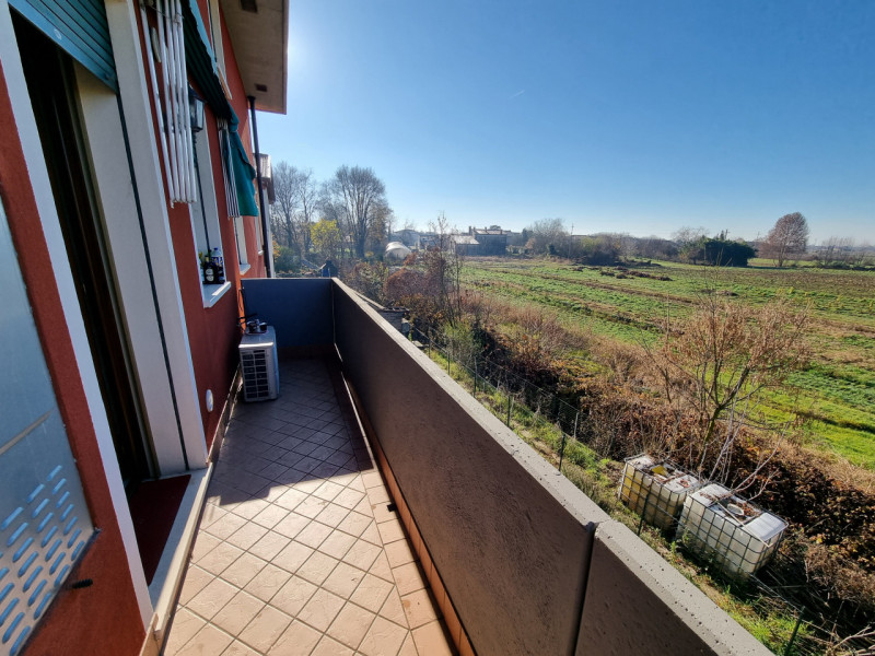 Sossano (VI), Frazione di Colloredo, inserito in piacevole e tranquilla lottizzazione residenzial...