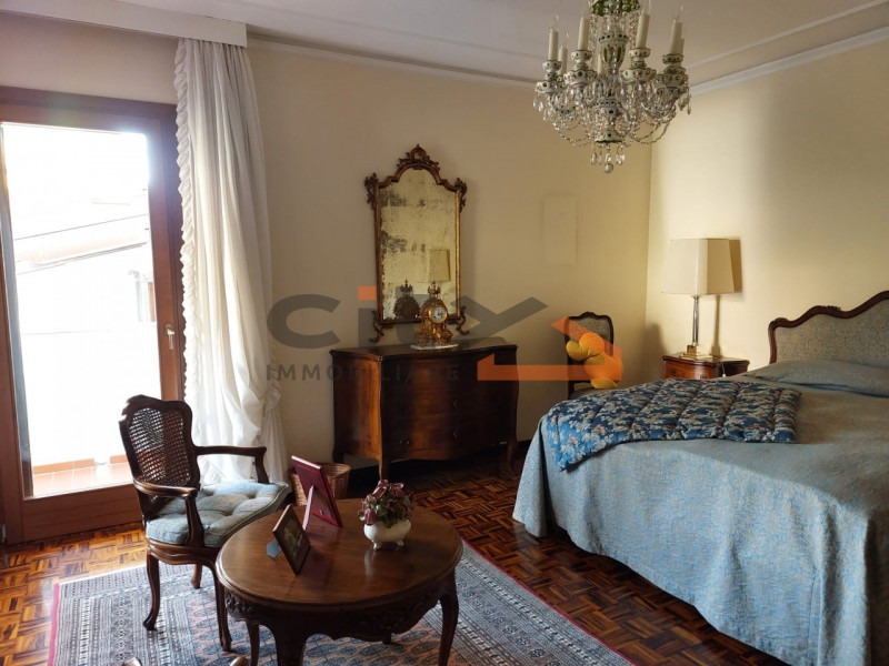 Scopri questa villa singola situata nel cuore di Pove del Grappa, un comune incantevole che offre...