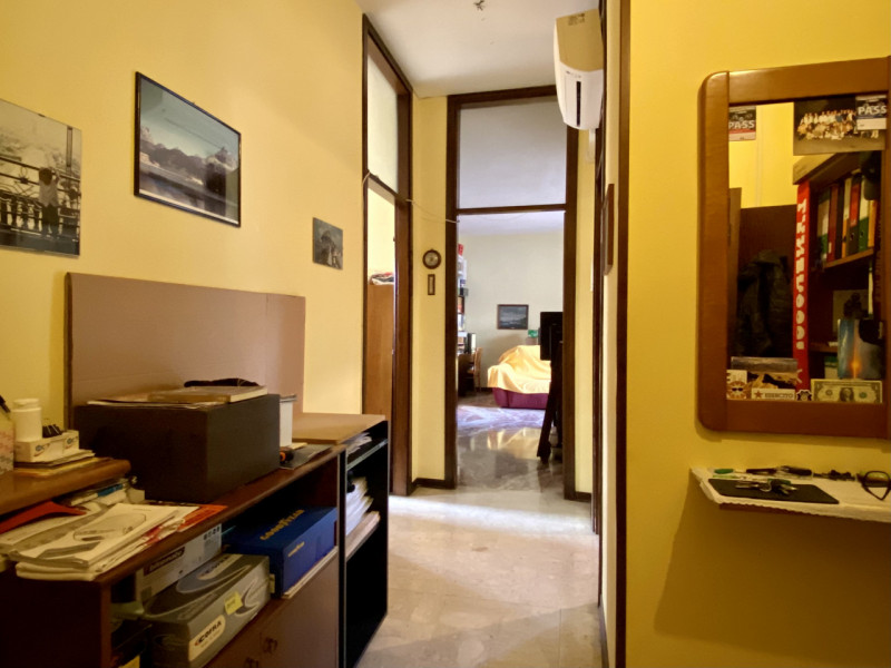 In zona Mercato Nuovo, a breve distanza dal centro storico di Vicenza e circondato dai principali...