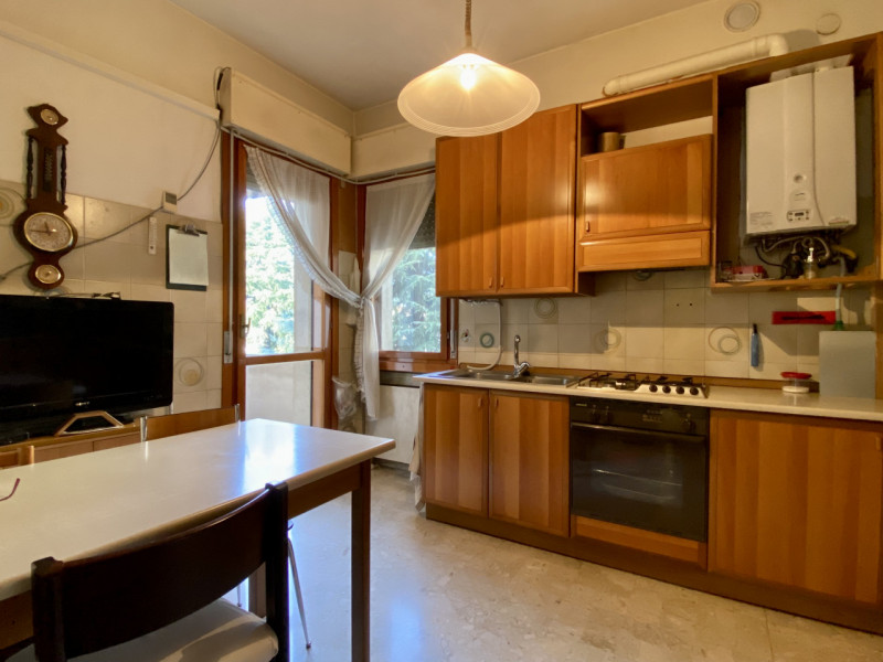 In zona Mercato Nuovo, a breve distanza dal centro storico di Vicenza e circondato dai principali...