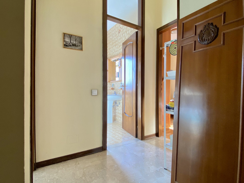 In zona Mercato Nuovo, a breve distanza dal centro storico di Vicenza e circondato dai principali...