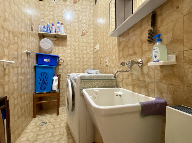 In zona Mercato Nuovo, a breve distanza dal centro storico di Vicenza e circondato dai principali...