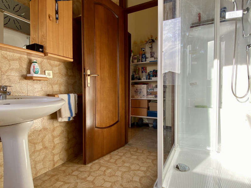 In zona Mercato Nuovo, a breve distanza dal centro storico di Vicenza e circondato dai principali...