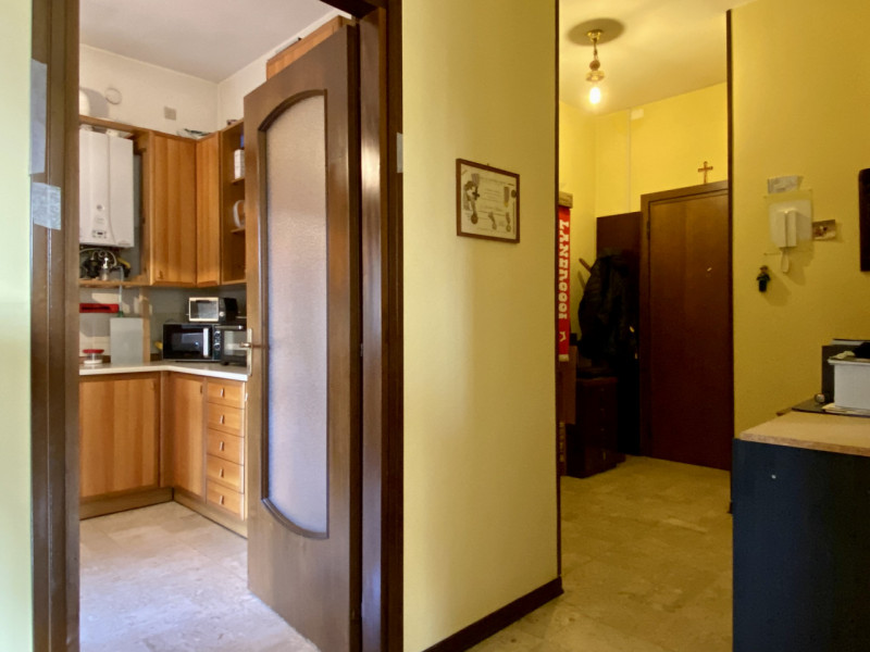 In zona Mercato Nuovo, a breve distanza dal centro storico di Vicenza e circondato dai principali...