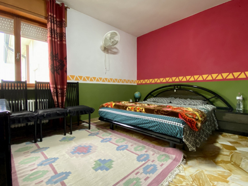 In zona San Pio a Vicenza, precisamente in Via Andrea Marani, proponiamo in vendita un appartamen...