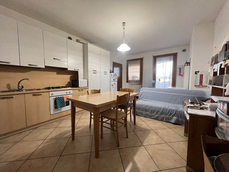 Marsango – Campo San Martino
Scopri in zona centrale, questo appartamento al primo piano di 60 mq...