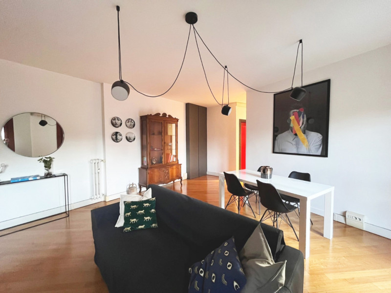 Nel cuore della rinomata zona Portello Istituti di Padova,  proponiamo in vendita un raffinato ap...