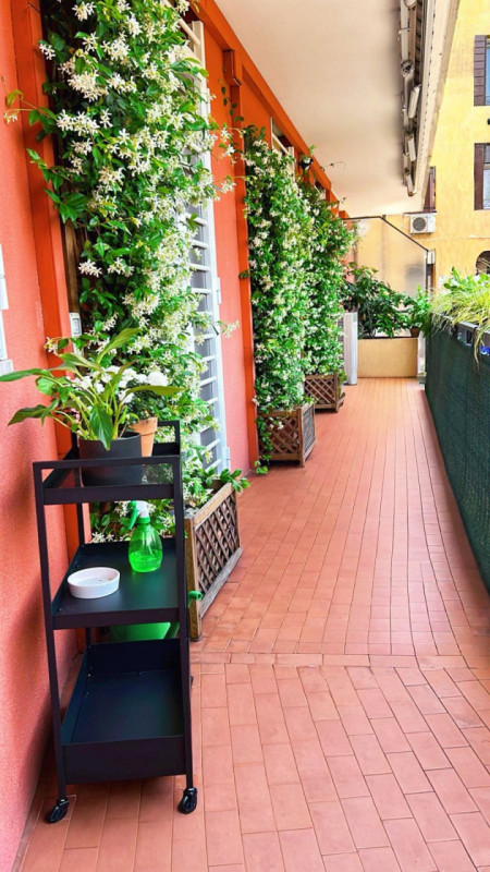 Nel cuore della rinomata zona Portello Istituti di Padova,  proponiamo in vendita un raffinato ap...