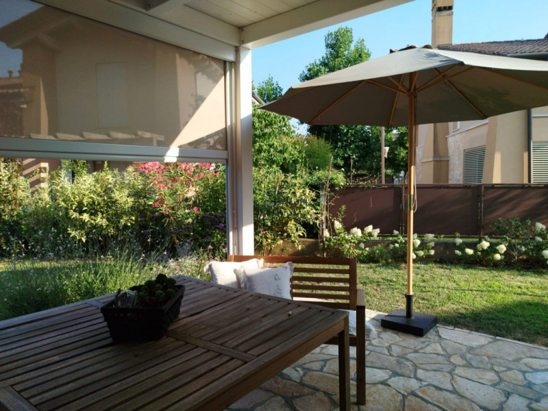 MONTEGROTTO TERME Proponiamo in vendita una recentissima porzione di villa in trifamiliare, situa...