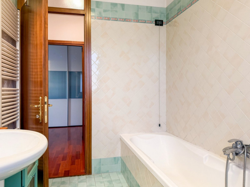 (Per INFO Roberto 3453195338) Scopri questa affascinante casa bifamiliare situata nel cuore di Fo...