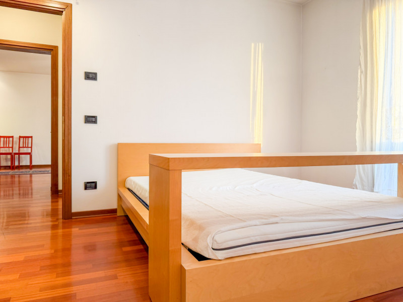 (Per INFO Roberto 3453195338) Scopri questa affascinante casa bifamiliare situata nel cuore di Fo...