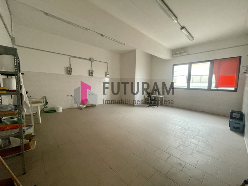 RIF: 121NM - MONTEGROTTO (PD) - PER INFO 340 335 8378 - 0444/310220

Propongo in vendita un compl...