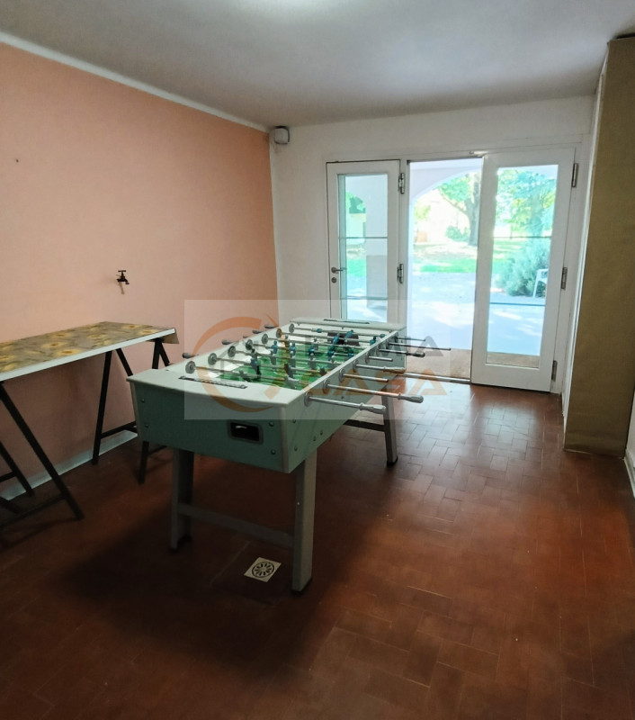 CAMPONOGARA loc. Prozzolo: Situata nel cuore della tranquilla zona di Prozzolo, questa affascinan...