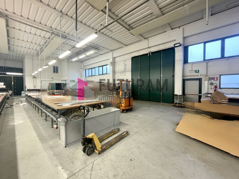 RIF: 199NM - TERRASSA PADOVANA (PD) - PER INFO 340 335 8378 - 0444/310220

Propongo in vendita un...