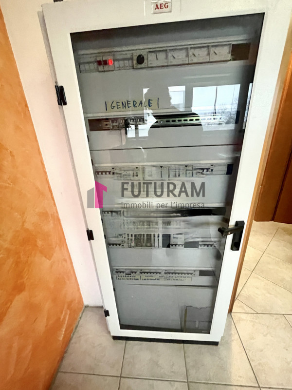 RIF: 199NM - TERRASSA PADOVANA (PD) - PER INFO 340 335 8378 - 0444/310220

Propongo in vendita un...