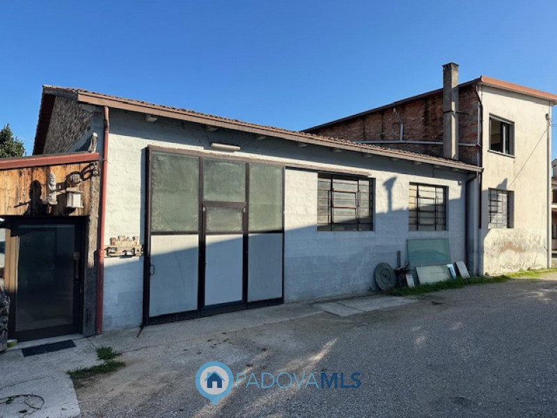 Immobile in esclusiva al Gruppo Padova MLS.
Scopri questa straordinaria opportunità di investimen...