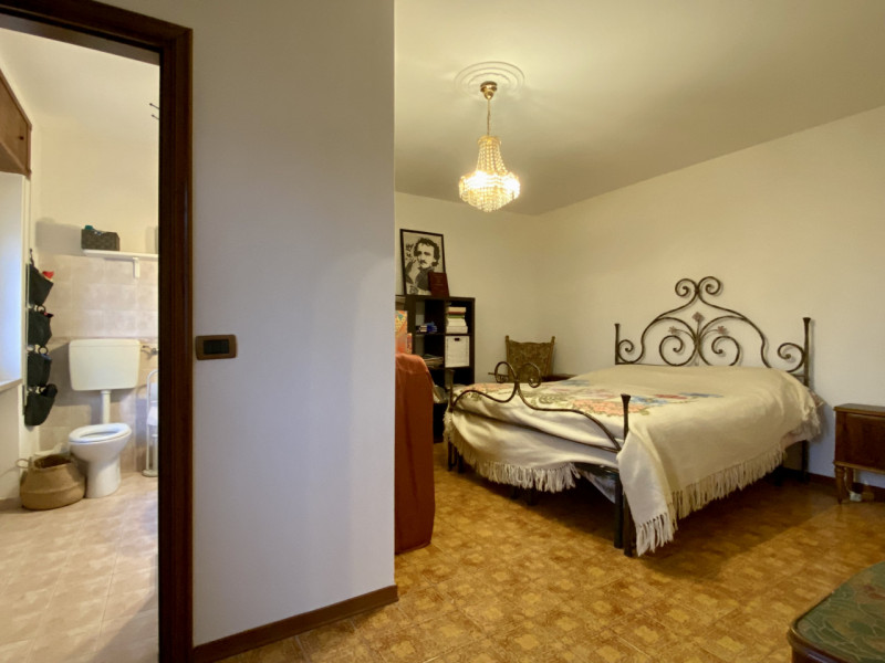 In tranquilla zona residenziale a Vicenza, nel quartiere di Bertesina e più precisamente in Strad...