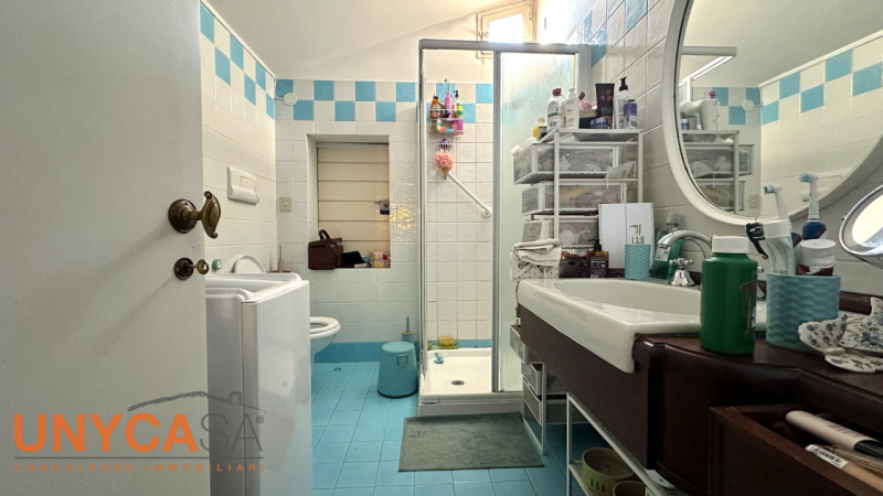 Casa singola situata nel cuore di Selvazzano Dentro, in una delle zone più ricercate. L'immobile ...