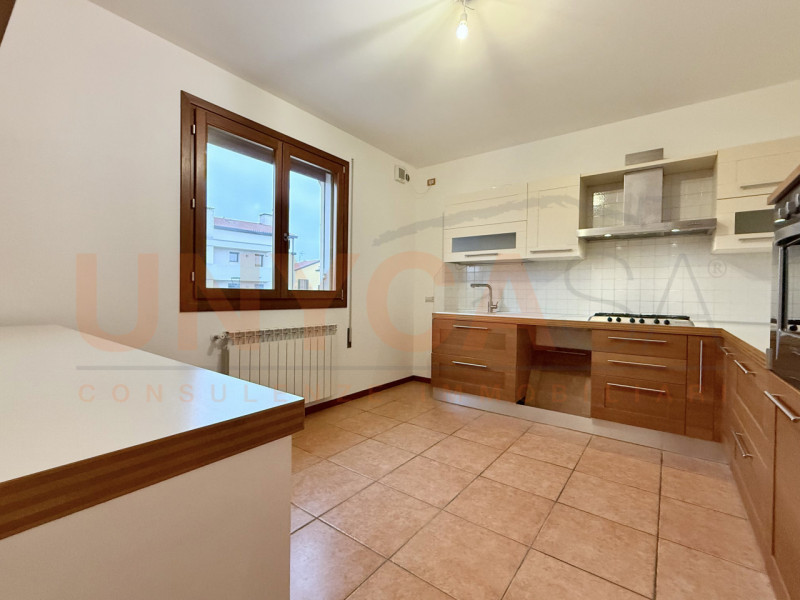 MESTRINO: in una tranquilla e curata zona residenziale di Mestrino, proponiamo in vendita un affa...