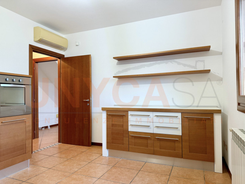 MESTRINO: in una tranquilla e curata zona residenziale di Mestrino, proponiamo in vendita un affa...