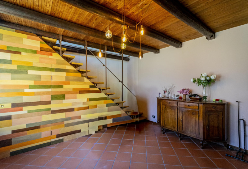 In un contesto intimo e riservato, dove il tempo sembra rallentare e la natura diventa parte dell...