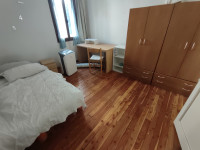 Proponiamo in vendita un ampio appartamento quadrilocale di circa 110 mq situato al primo piano d...