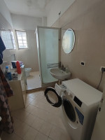 Proponiamo in vendita un ampio appartamento quadrilocale di circa 110 mq situato al primo piano d...