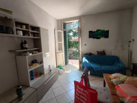 Proponiamo in vendita un ampio appartamento quadrilocale di circa 110 mq situato al primo piano d...