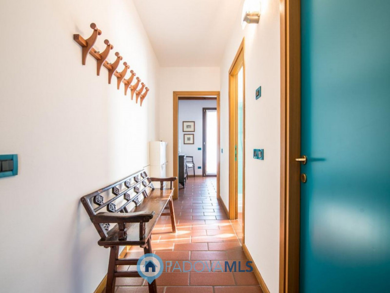 Immobile in esclusiva al Gruppo Padova MLS
Villa singola di pregio a Bragni Cadoneghe, caratteriz...