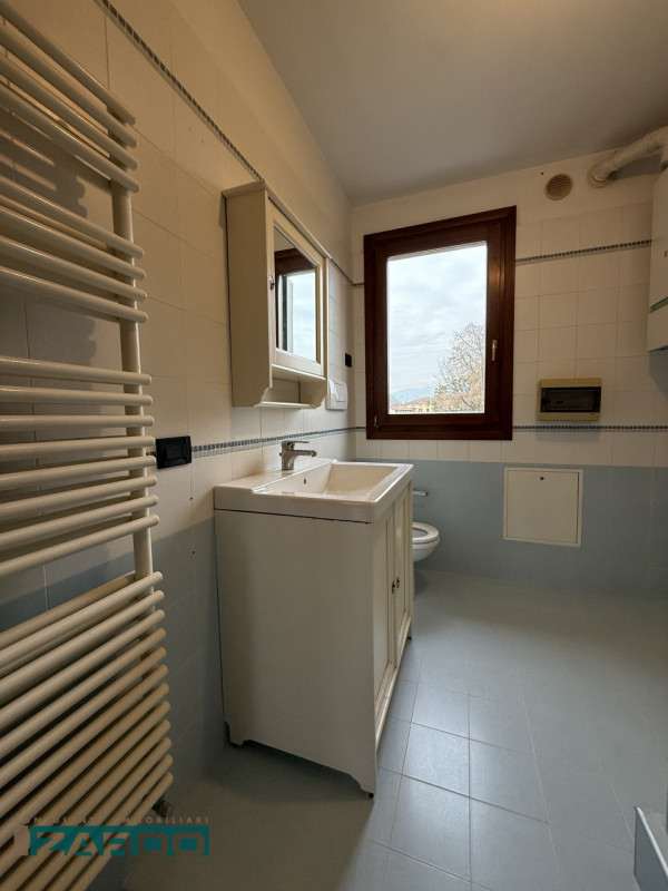 Rif. A-315 (per info 3409172184 | Nicolò)

Scoprite un'opportunità unica di vivere nella tranquil...