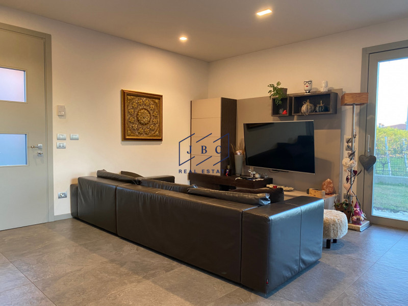 GODEGA DI SANT’URBANO - (TV)

Sei alla ricerca della casa dei tuoi sogni? A Godega di Sant'Urbano...