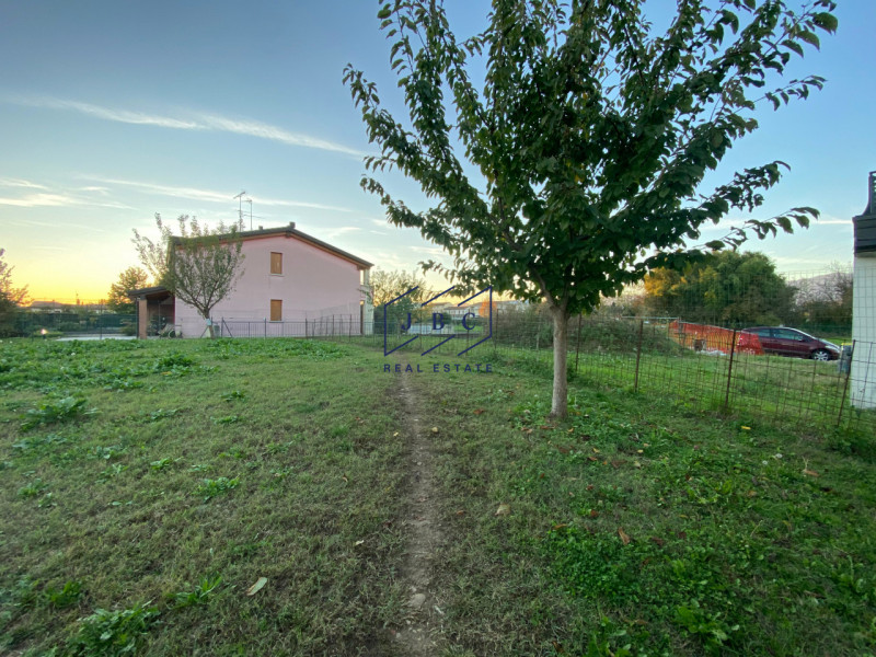 GODEGA DI SANT’URBANO - (TV)

Sei alla ricerca della casa dei tuoi sogni? A Godega di Sant'Urbano...